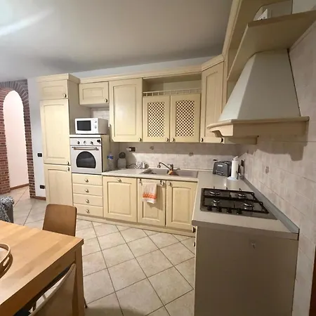 La Riviera Mira